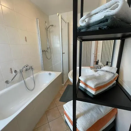 Schöne Ferienwohnung mit viel Platz und Parkplatz Mullheim  Exterior foto