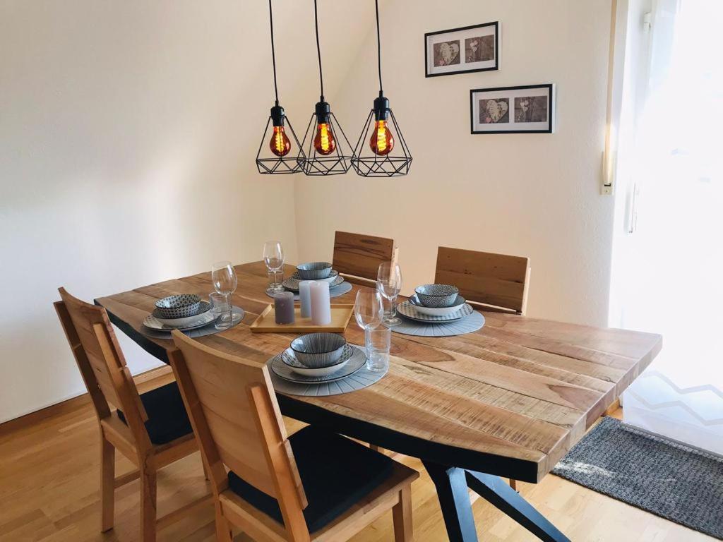 Apartment Schöne Mit Viel Platz Und Parkplatz